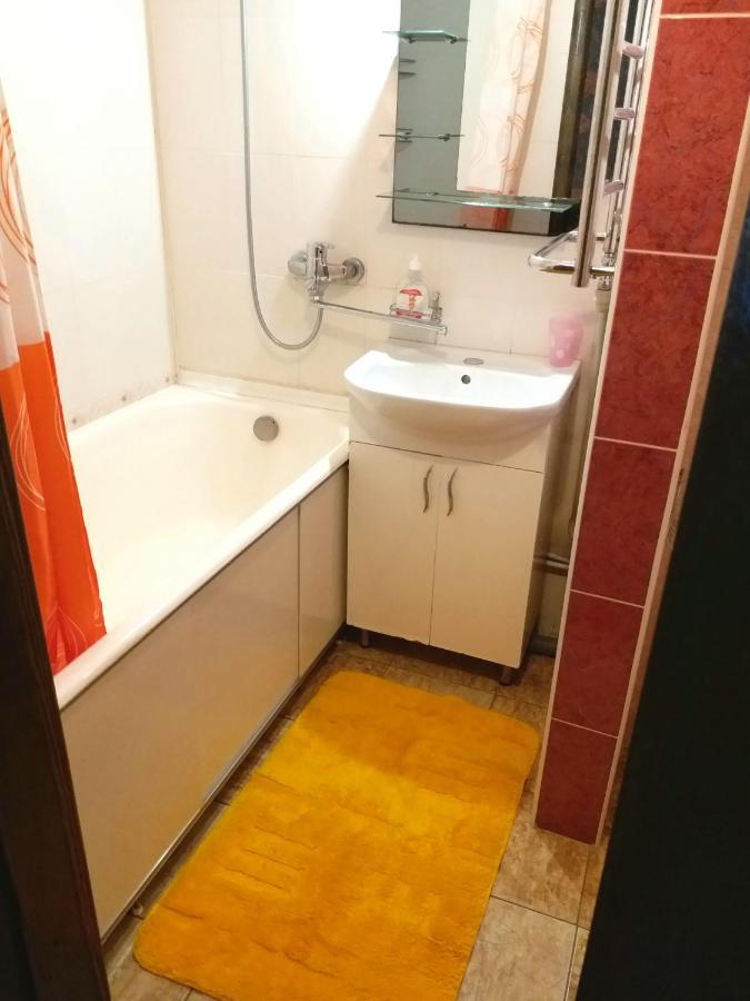 Kozzy Apartment In Kiev City Center Lu7 Bagian luar foto