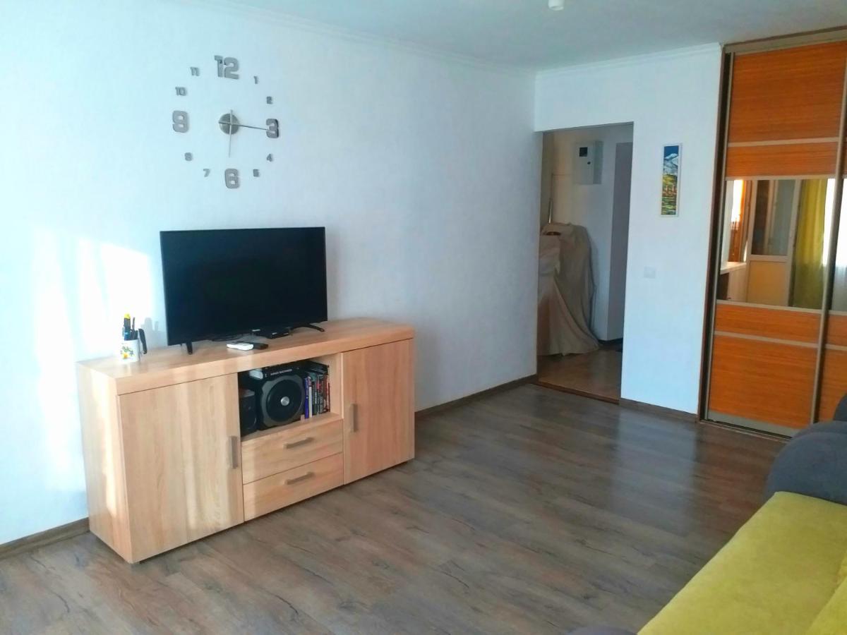 Kozzy Apartment In Kiev City Center Lu7 Bagian luar foto
