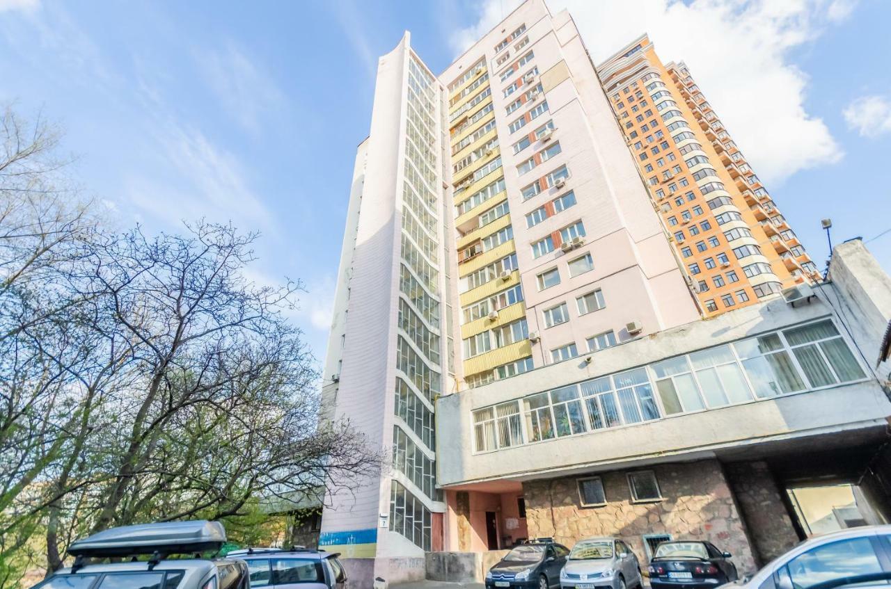 Kozzy Apartment In Kiev City Center Lu7 Bagian luar foto